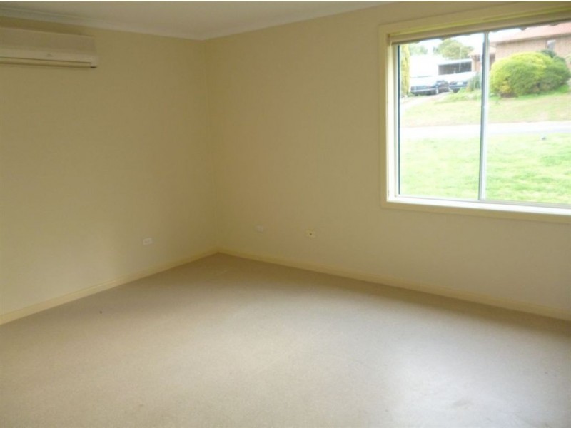 16 Lismore Crescent, Huntfield Heights SA 5163