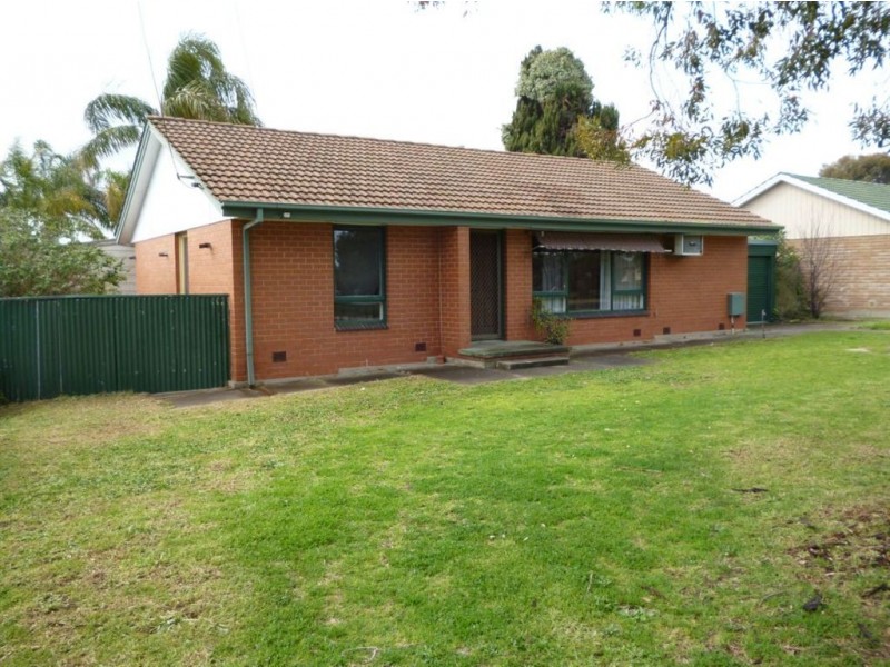 4 Alexander Crescent, Christie Downs SA 5164