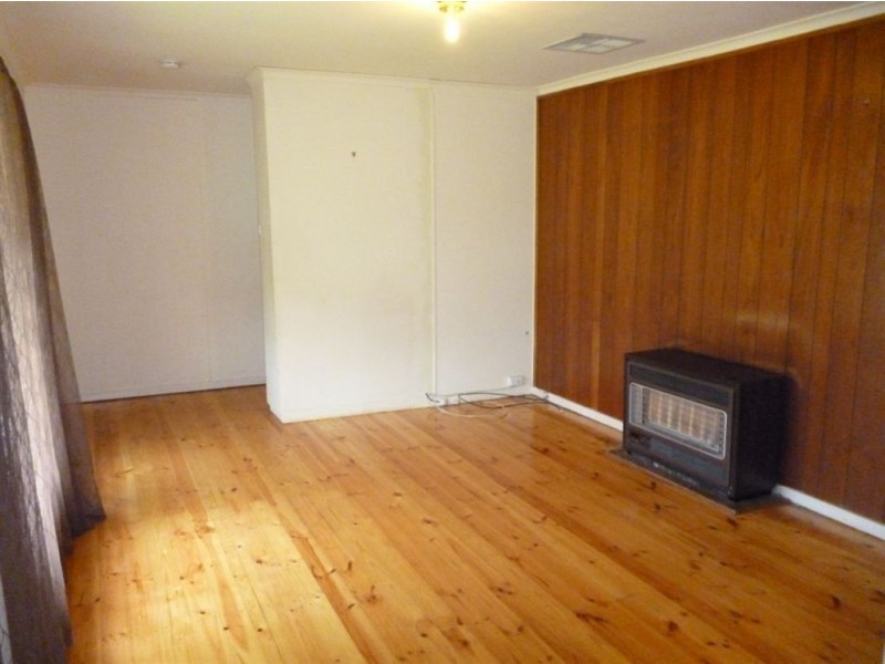 4 Alexander Crescent, Christie Downs SA 5164