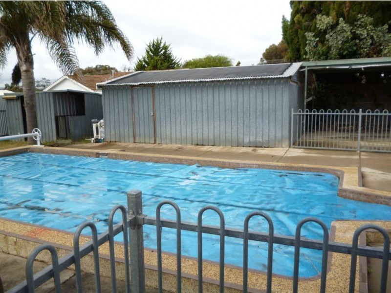 4 Alexander Crescent, Christie Downs SA 5164