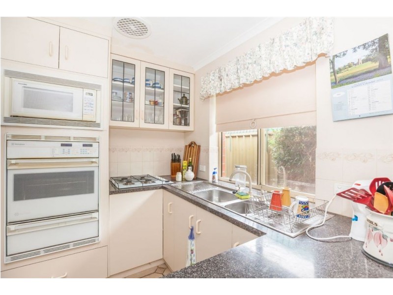 39 Barossa Way, Woodcroft SA 5162