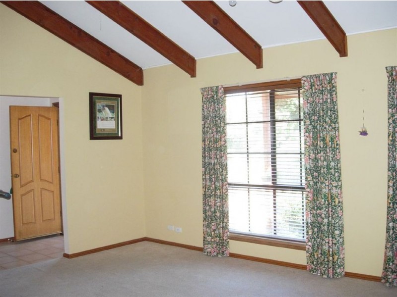 4 Brumby Court, Woodcroft SA 5162