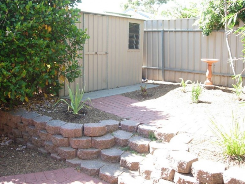 2 Padthaway Court, Woodcroft SA 5162