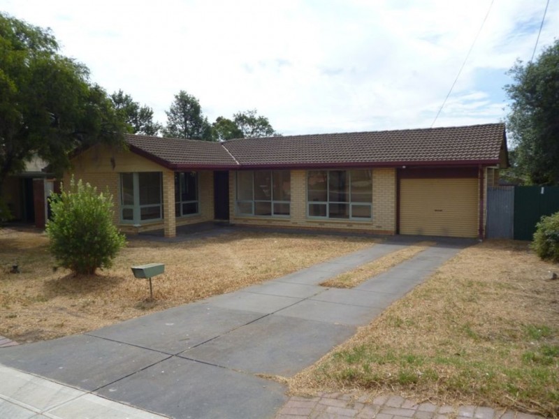 13 Inverness Avenue, Morphett Vale SA 5162