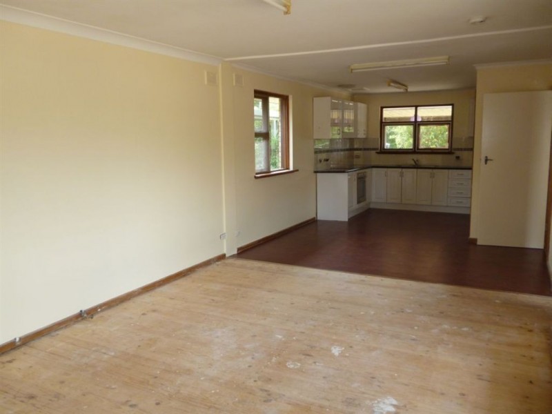 13 Inverness Avenue, Morphett Vale SA 5162