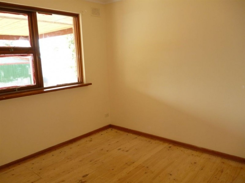 13 Inverness Avenue, Morphett Vale SA 5162