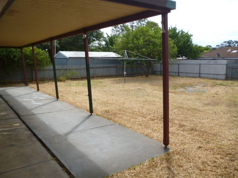 13 Inverness Avenue, Morphett Vale SA 5162