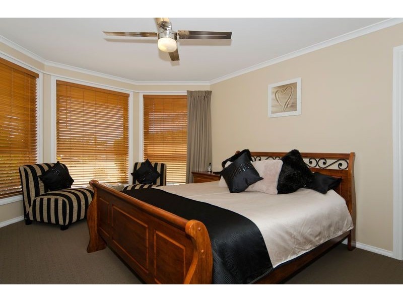 57 Investigator Drive, Woodcroft SA 5162