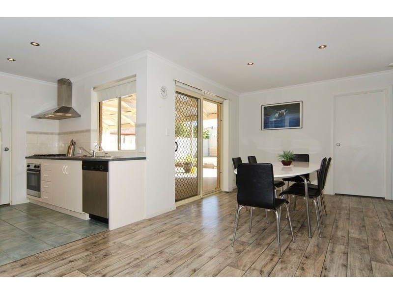 35 Chamberlain Drive, Christie Downs SA 5164