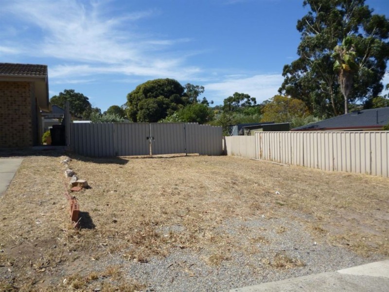 33 Flinders Crescent, Hackham SA 5163