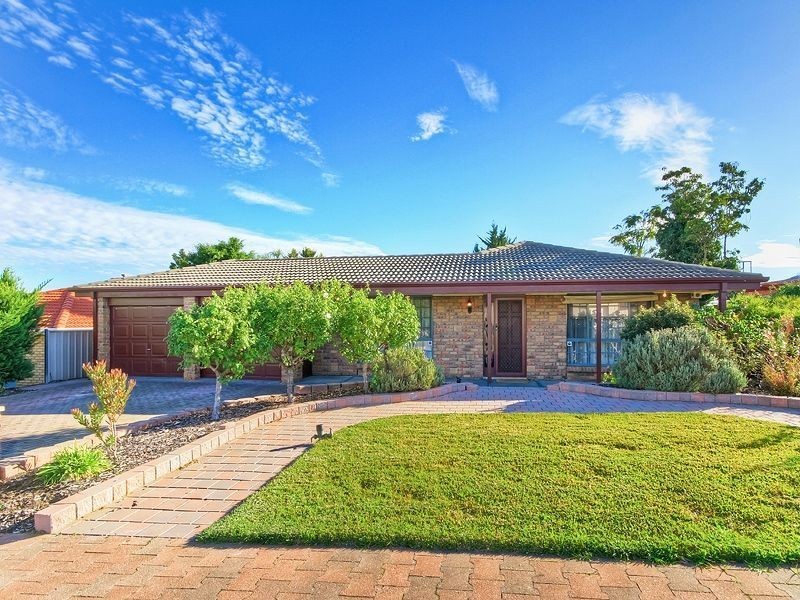 27 Baltimore Avenue, Morphett Vale SA 5162