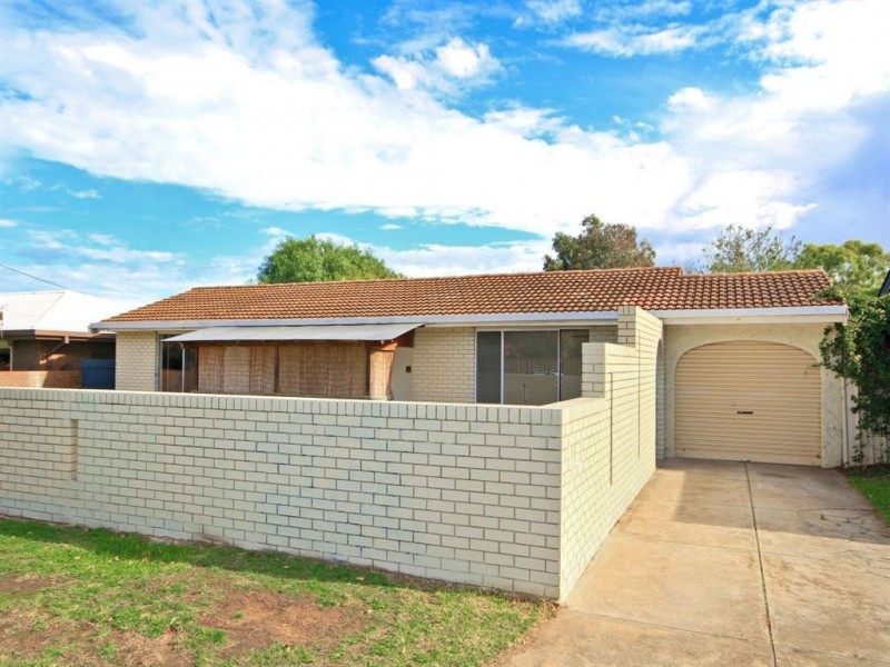 57 Trim Crescent, Old Noarlunga SA 5168