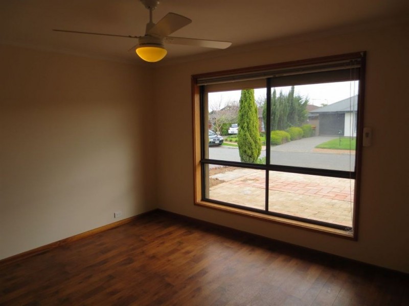 29 Cowrie Drive, Seaford Rise SA 5169