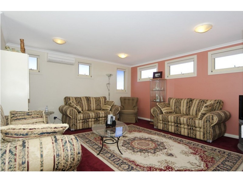 6 Robinson Street, Sheidow Park SA 5158