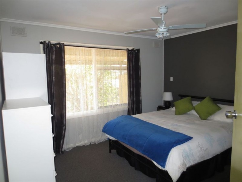 36 McKinna Road, Christie Downs SA 5164