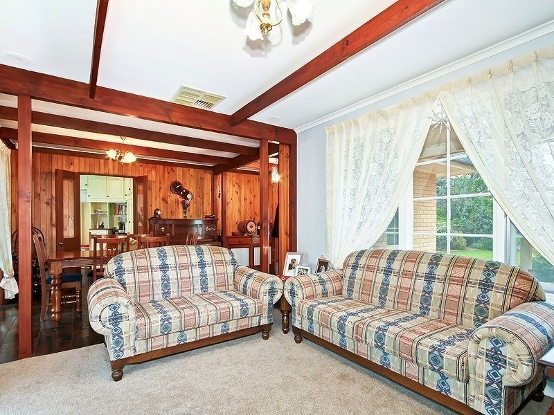 27 Yeldham Drive, Morphett Vale SA 5162