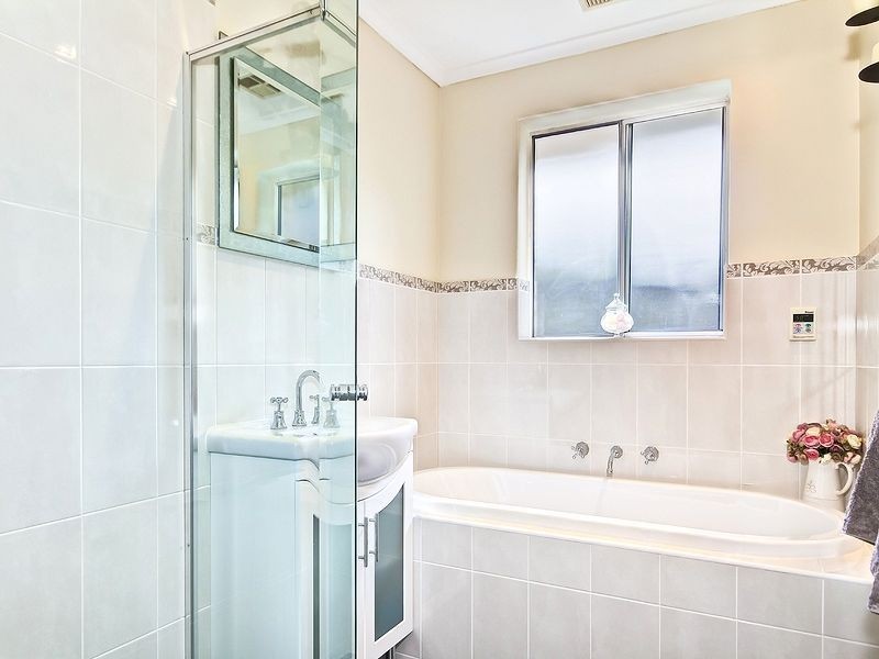 27 Yeldham Drive, Morphett Vale SA 5162