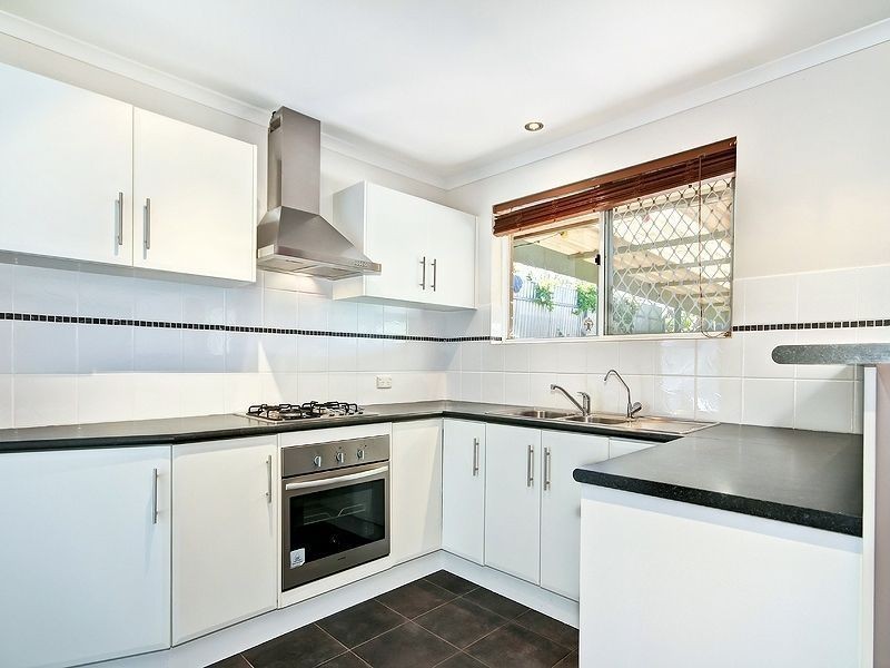 16 Ballina Court, Huntfield Heights SA 5163