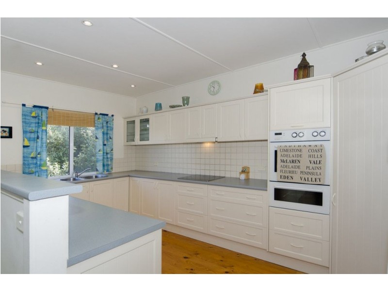 1 Loongana Road, Aldinga Beach SA 5173