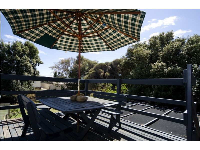 1 Loongana Road, Aldinga Beach SA 5173