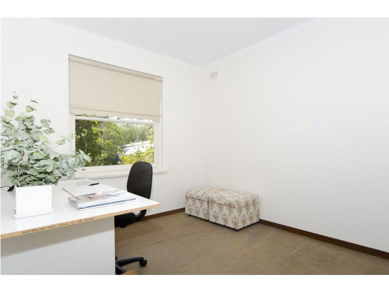 28 Larkdale Crescent, O’halloran Hill SA 5158