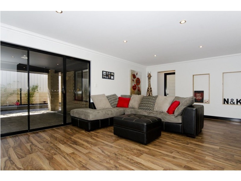 10/18 Nigel Lane, Hackham SA 5163