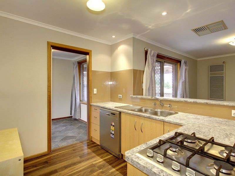 35 Martinique Drive, Seaford Rise SA 5169