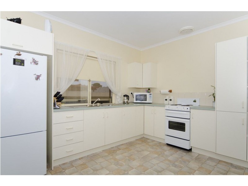 27a Clovelly Avenue, Christies Beach SA 5165