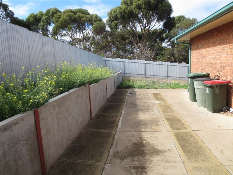 4 Cumberland Crescent, Huntfield Heights SA 5163