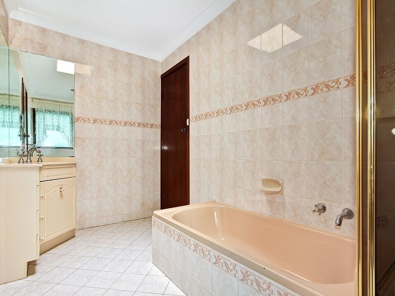 16 Ayre Street, Morphett Vale SA 5162