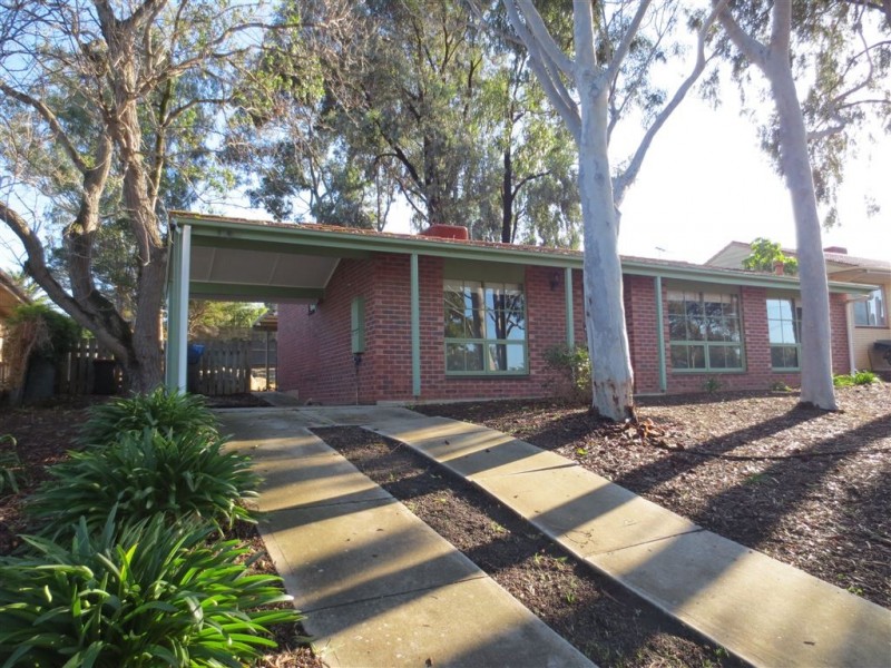 8 Kerrin Avenue, Morphett Vale SA 5162