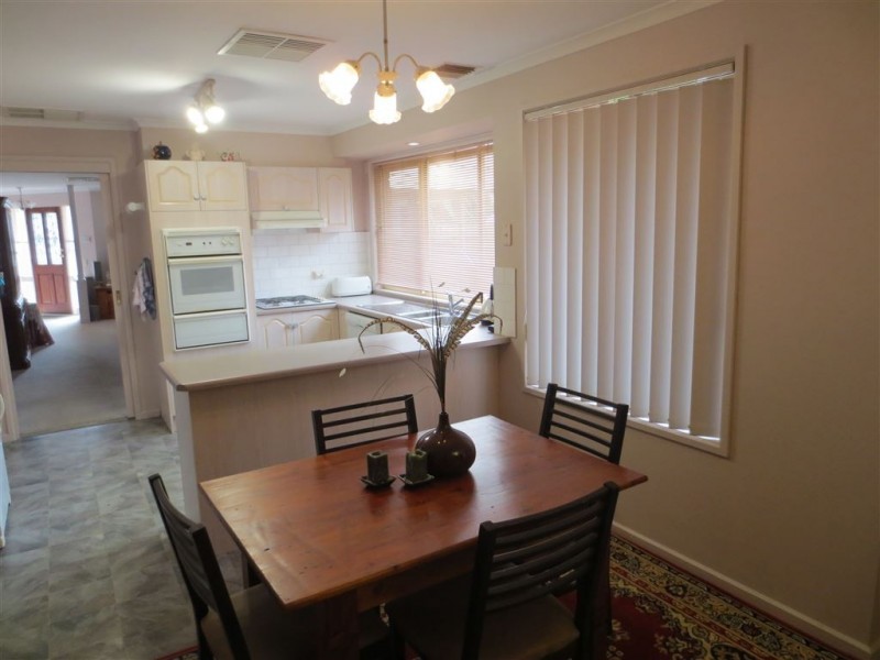 6 Calderstones Drive, Onkaparinga Hills SA 5163