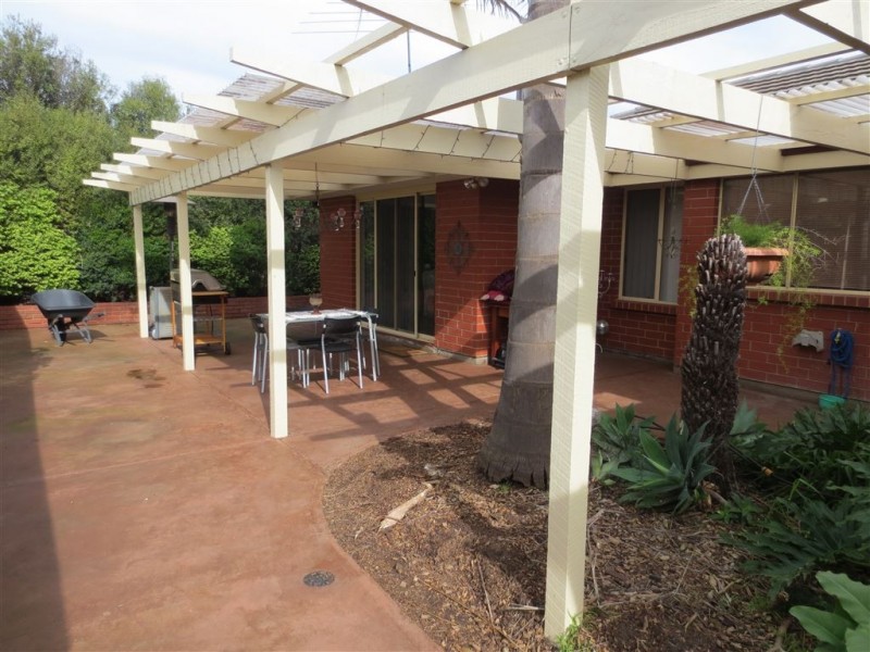 6 Calderstones Drive, Onkaparinga Hills SA 5163
