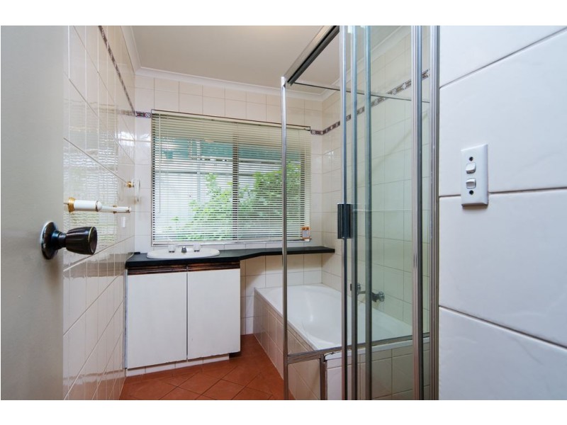 9 Banks Road, Woodcroft SA 5162