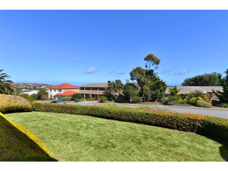 12 Fireball Avenue, Hallett Cove SA 5158