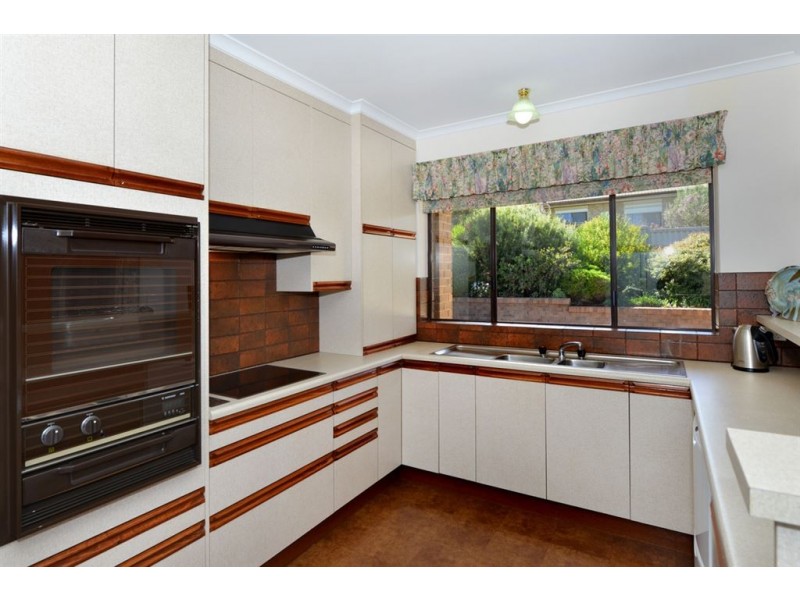 12 Fireball Avenue, Hallett Cove SA 5158