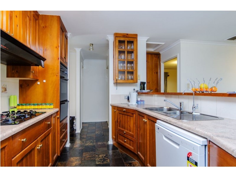 16 Fisher Avenue, Trott Park SA 5158