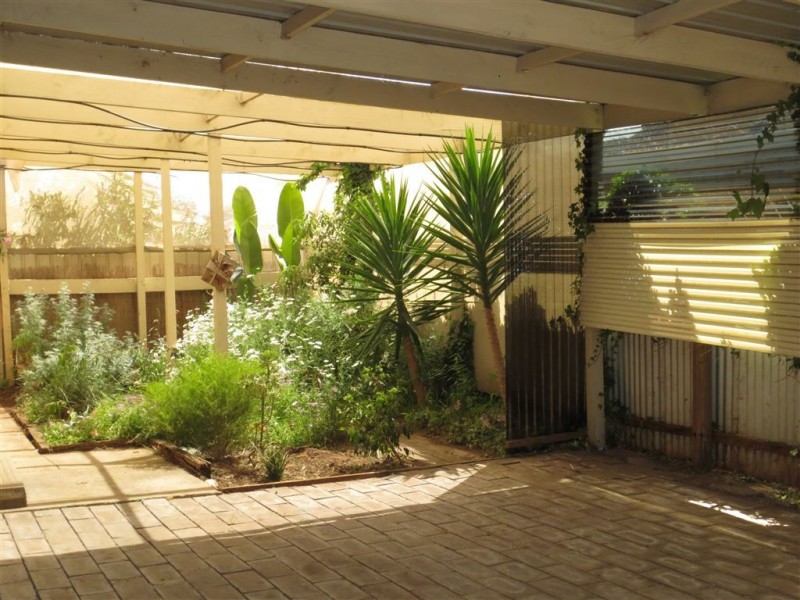 13 Simeon Crescent, Morphett Vale SA 5162