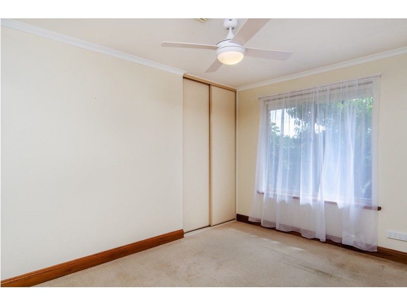 12 Poralka Crescent, Hallett Cove SA 5158