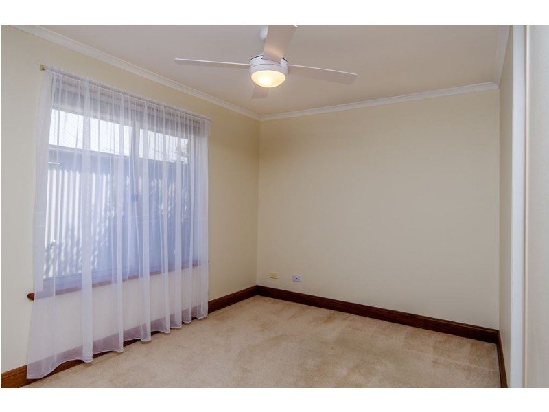 12 Poralka Crescent, Hallett Cove SA 5158
