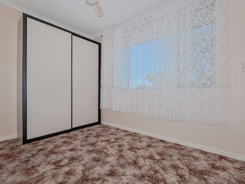 13 Brenda Avenue, Morphett Vale SA 5162