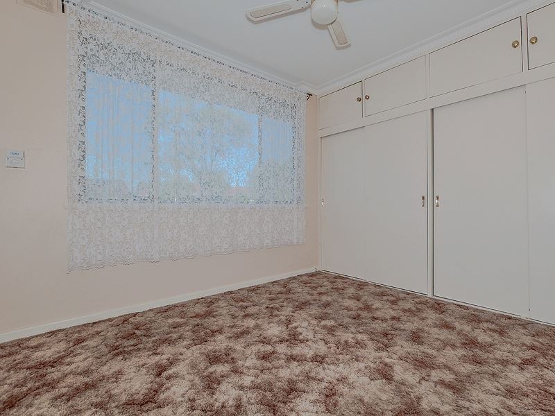 13 Brenda Avenue, Morphett Vale SA 5162