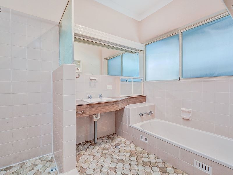 13 Brenda Avenue, Morphett Vale SA 5162