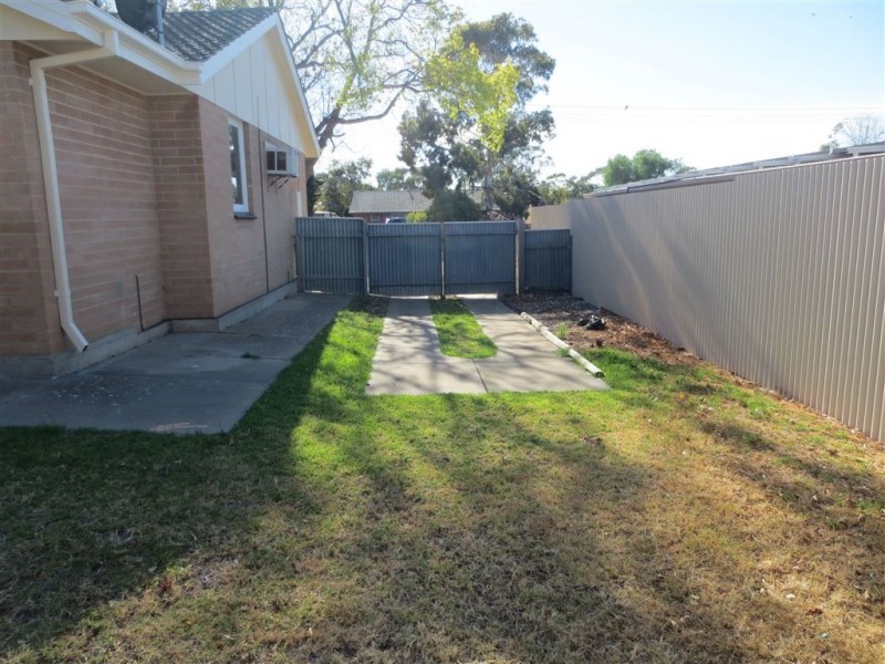 9 Mander Road, Christie Downs SA 5164