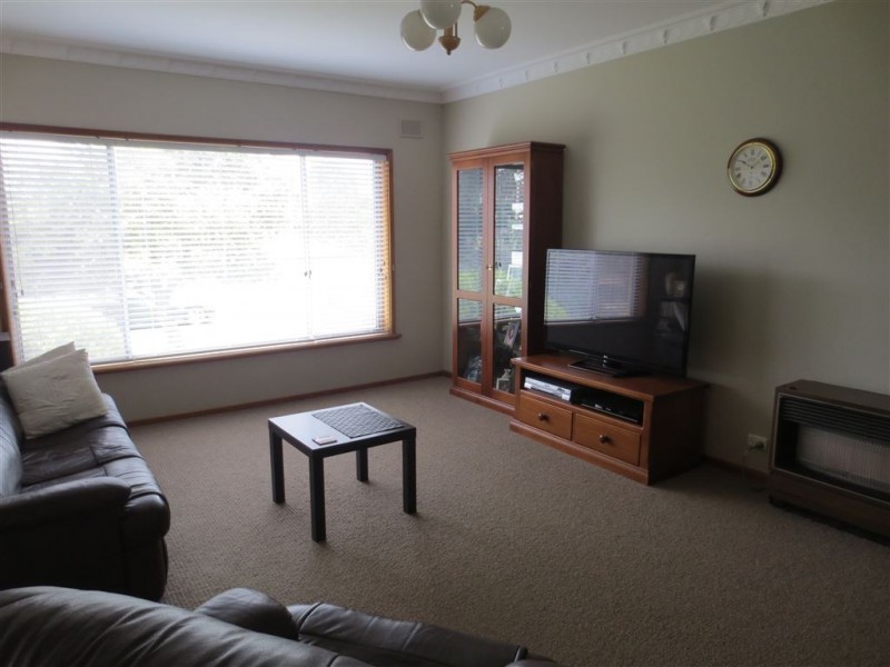 11 Ray Avenue, Morphett Vale SA 5162