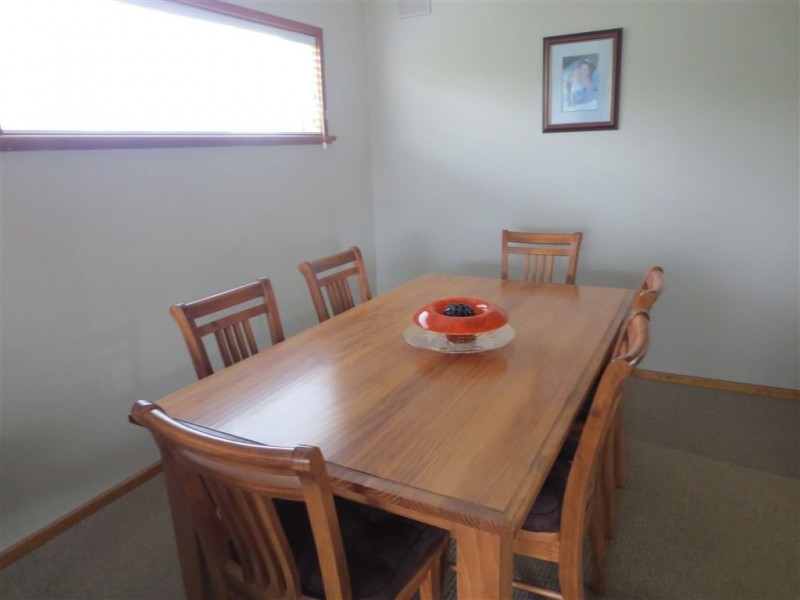 11 Ray Avenue, Morphett Vale SA 5162