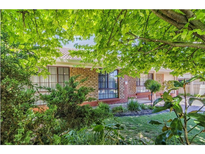 6 Capilano Court, Morphett Vale SA 5162