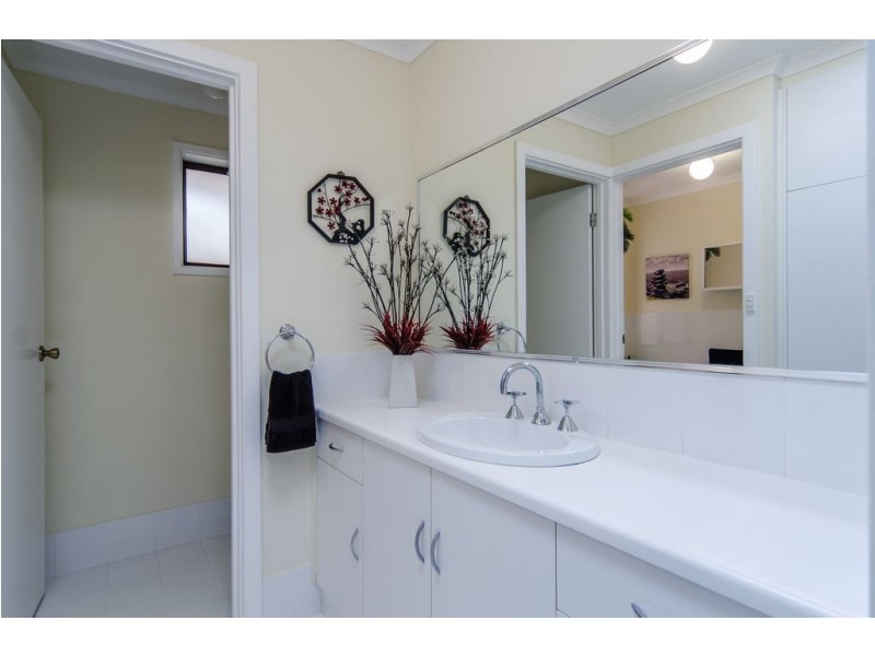 6 Capilano Court, Morphett Vale SA 5162
