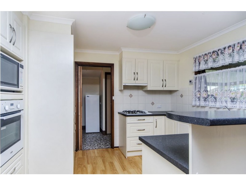 10 Imelda Court, Christie Downs SA 5164