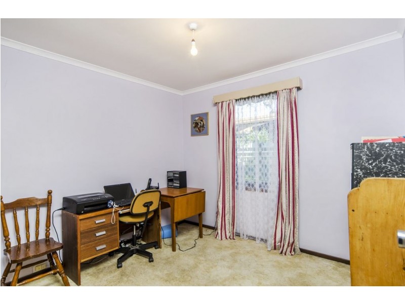 10 Imelda Court, Christie Downs SA 5164